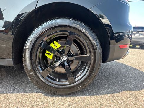 Used 2019 Porsche Macan AWD/4WD image 26
