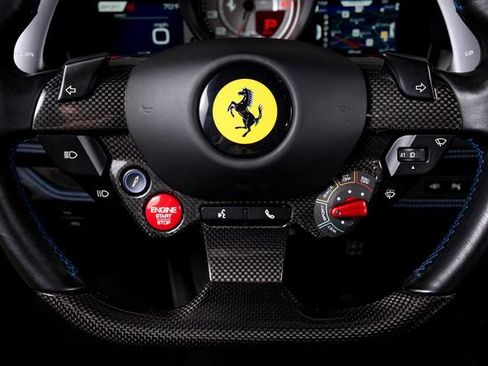 Certified 2022 Ferrari F8 Tributo RWD image 38