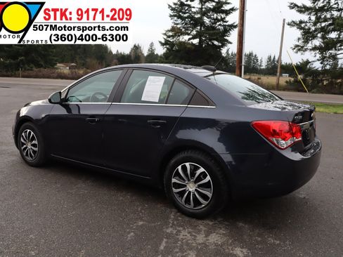 Used 2015 Chevrolet Cruze LT image 5