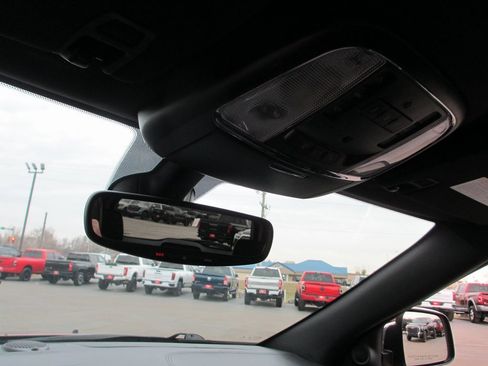 Used 2018 Jeep Grand Cherokee Overland image 26