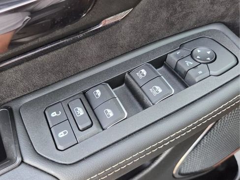 Used 2025 RAM 1500 RHO AWD/4WD image 36