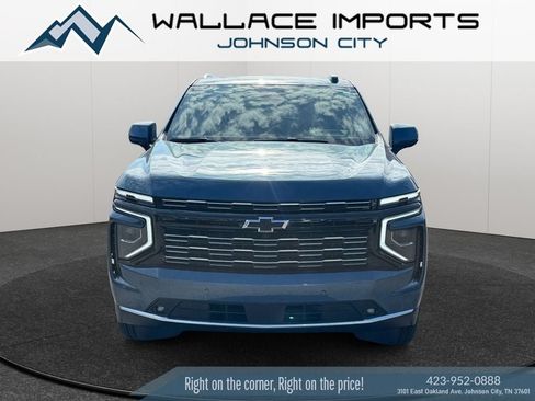 Used 2025 Chevrolet Suburban High Country w/ Sun And Tow Package AWD/4WD image 8