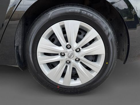 Used 2024 Nissan Sentra S FWD image 11
