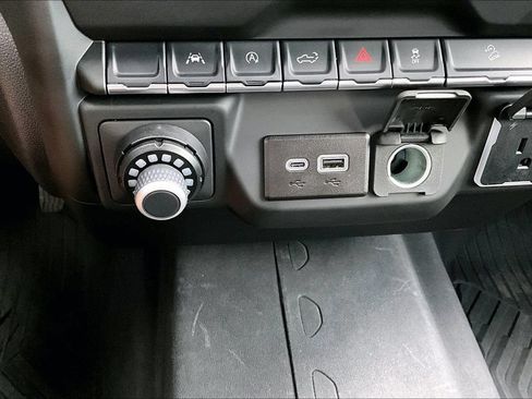 Certified 2025 Chevrolet Silverado 1500 Custom Trail Boss AWD/4WD image 17