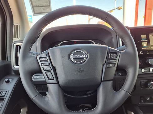 New 2025 Nissan Frontier SV w/ SV Convenience Package image 18