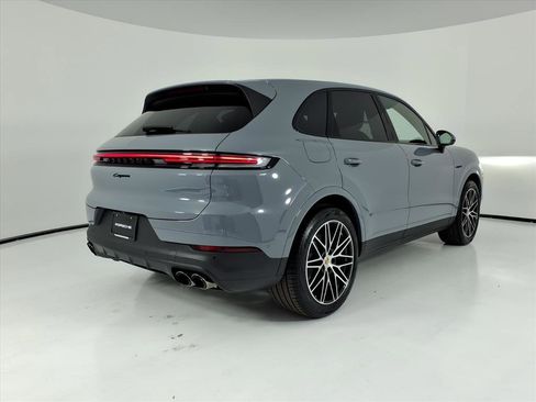 New 2026 Porsche Cayenne E-Hybrid image 29