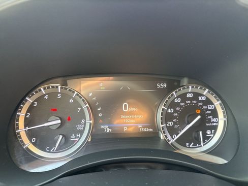 Used 2022 Toyota Highlander XSE AWD/4WD image 16