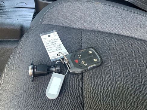 Used 2020 GMC Sierra 1500 Elevation w/ Elevation Value Package image 15