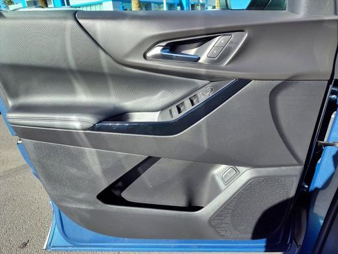 New 2026 Chevrolet Equinox LT w/ Convenience Package II image 9