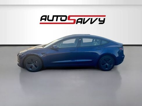 Used 2022 Tesla Model 3 Standard Range RWD image 4