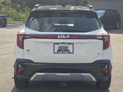 Used 2024 Kia Seltos S AWD/4WD image 16