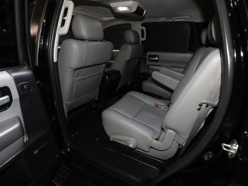 Used 2016 Toyota Sequoia Limited AWD/4WD image 4