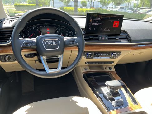 Certified 2023 Audi Q5 2.0T Premium w/ Convenience Package AWD/4WD image 30