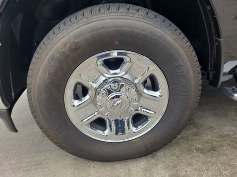 Used 2024 RAM 2500 Tradesman w/ Safety Group RWD image 31