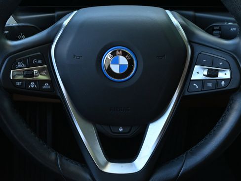 Used 2023 BMW i4 eDrive35 RWD image 35