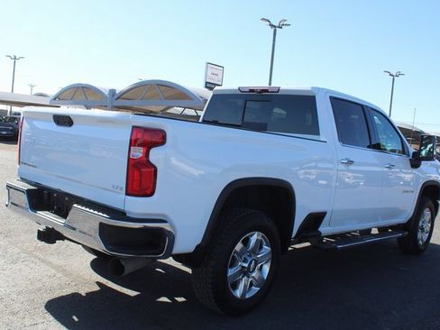 Used 2022 Chevrolet Silverado 2500 LTZ w/ LTZ Premium Package image 3