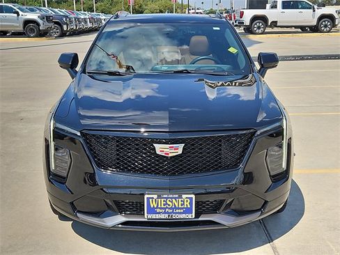 Used 2025 Cadillac XT4 Sport image 7