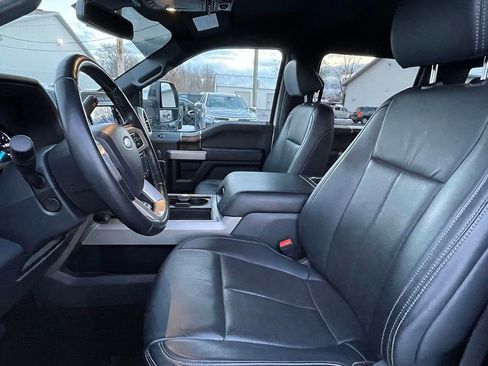 Used 2022 Ford F350 Lariat w/ Black Appearance Package image 3