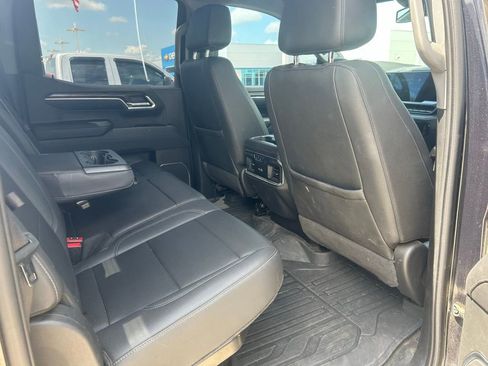 Used 2023 GMC Sierra 1500 SLT w/ SLT Premium Package image 10