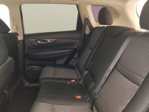 Used 2020 Nissan Rogue SV w/ Premium Package AWD/4WD image 18