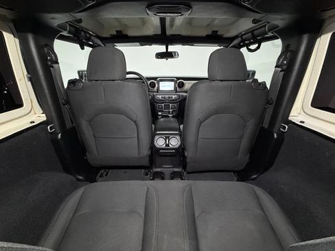 Used 2018 Jeep Wrangler Sport AWD/4WD image 15