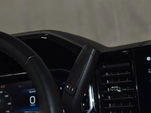 Used 2025 Chevrolet Silverado 1500 LT image 24