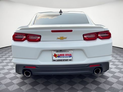 Certified 2021 Chevrolet Camaro LT RWD image 11