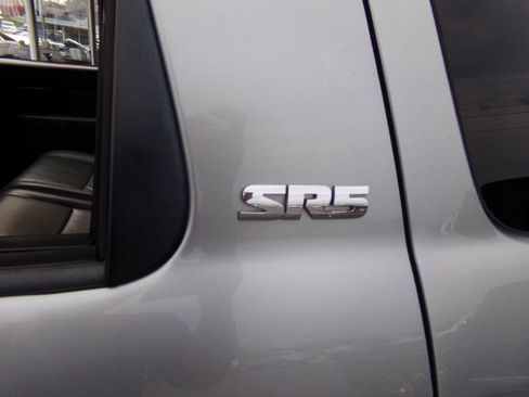 Used 2011 Toyota Sequoia SR5 w/ Premium Pkg AWD/4WD image 7