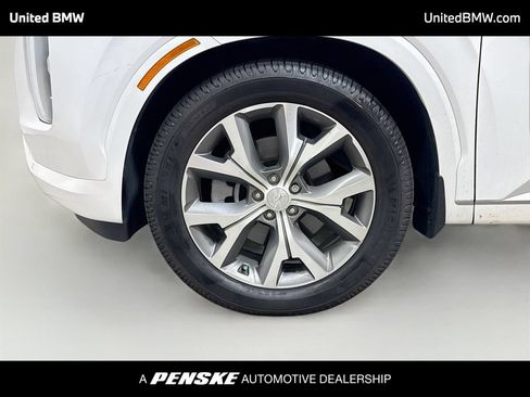 Used 2022 Hyundai Palisade Limited FWD image 9