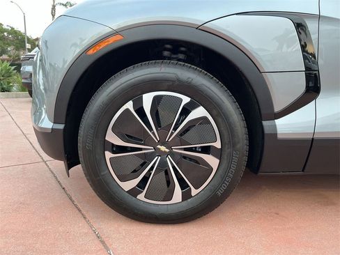 New 2026 Chevrolet Blazer EV LT FWD image 32