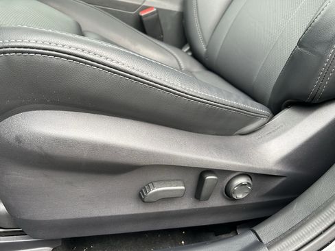 New 2025 Subaru Outback Limited image 25