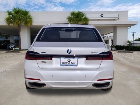 Certified 2022 BMW 740i xDrive image 5