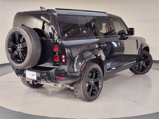 Used 2024 Land Rover Defender 110 X-Dynamic SE video 2