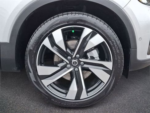 Used 2023 Volvo XC40 B5 Ultimate w/ Protection Package Premier image 23