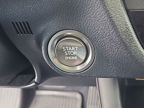 Used 2022 Lexus RX 350L Premium image 17