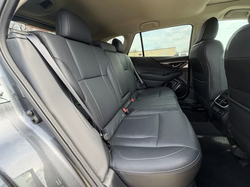 Used 2022 Subaru Outback Limited image 21