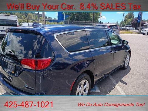 Used 2018 Chrysler Pacifica Touring Plus FWD image 6