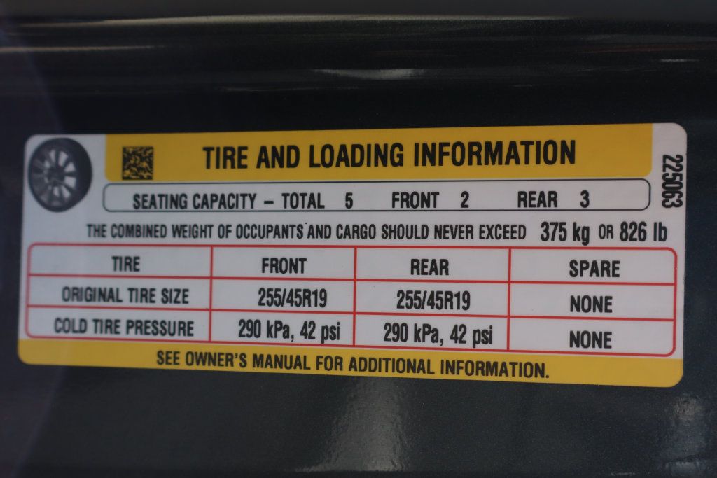 Used 2025 Tesla Model Y Long Range RWD image 40