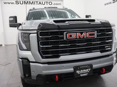 Used 2025 GMC Sierra 2500 AT4 w/ AT4 Premium Plus Package AWD/4WD image 28