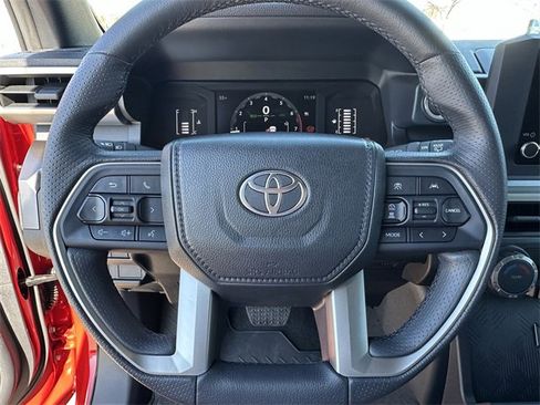 Used 2025 Toyota 4Runner SR5 image 12