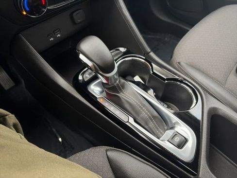 Used 2025 Buick Encore GX Preferred image 27