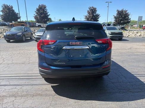 Used 2020 GMC Terrain SLE FWD image 5