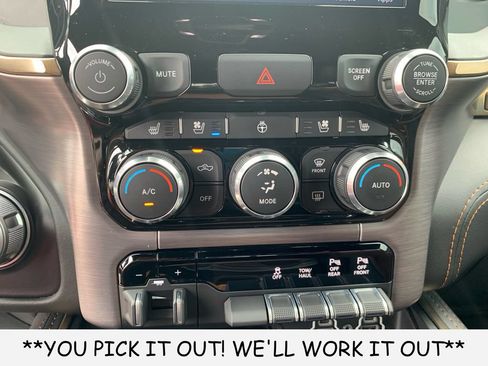 Used 2022 RAM 1500 Limited w/ Body Color Bumper Group AWD/4WD image 20