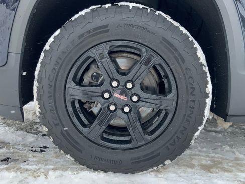 Used 2021 GMC Acadia AT4 image 24