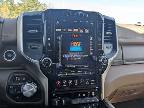 Used 2020 RAM 1500 Laramie image 12