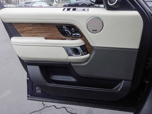 Used 2019 Land Rover Range Rover HSE image 21