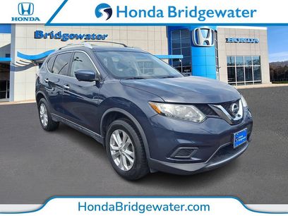Used 2016 Nissan Rogue SV w/ SV Premium Package