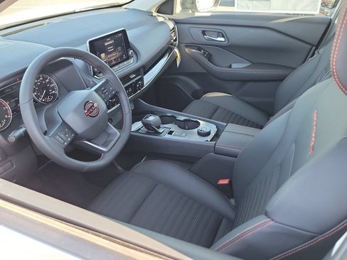 New 2026 Nissan Rogue SV AWD/4WD image 3