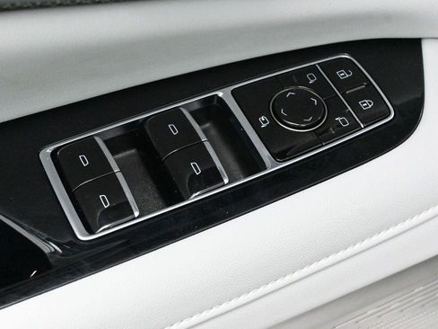 Certified 2025 Cadillac Optiq Sport 1 AWD/4WD image 13