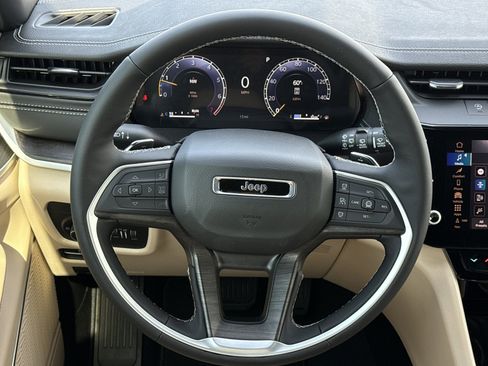 New 2026 Jeep Grand Cherokee L Limited image 18